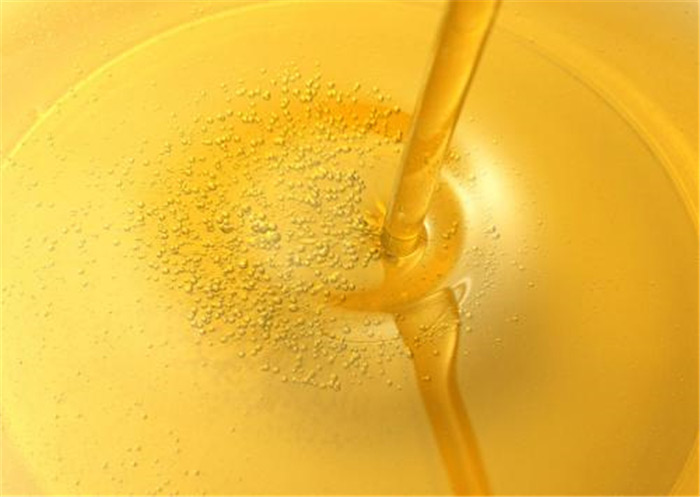 （圖：起泡的潤(rùn)滑油）